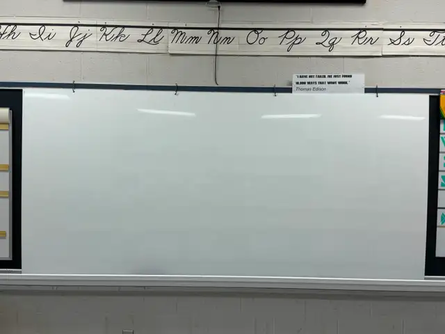 'EXTREME USE' WHITEBOARD 'STAINPROOF' 8X4 FT