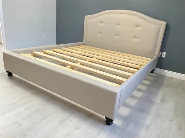 Upholstered Bed Frames & Mattresses – New