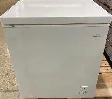 New 5.5 cu Apartment Size Chest Freezer, - Photo 2