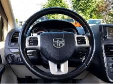 2013 Dodge Grand Caravan SXT | Stow n Go | AS IS | FWD - Photo 8