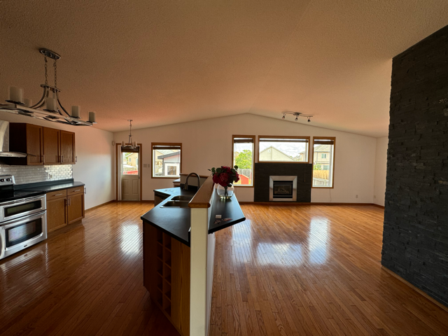 4 Bed 3 Bath House For Rent In Linden Woods