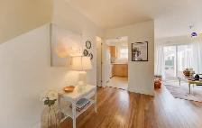 Listing Alert !  3-bedroom, 2-bathroom Townhome For Sale - Photo 2