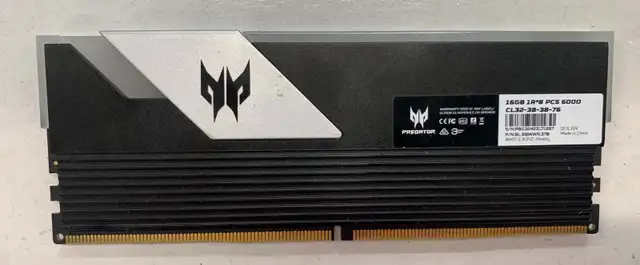 Acer PREDATOR Vesta II  RGB DDR5  16GB 1RS PCS 6000 CL32-38-38-