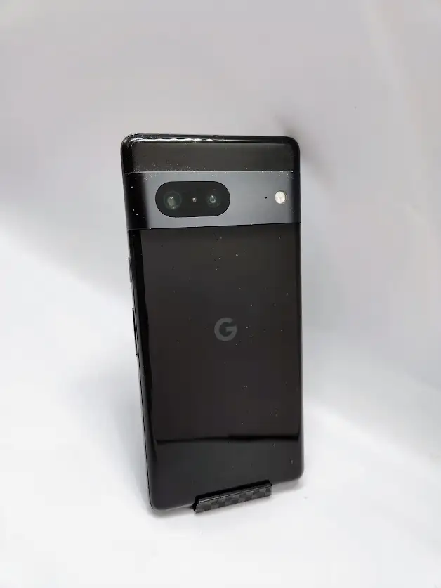 Google Pixel 7 128gb Black 3 Months Warranty W/Charger