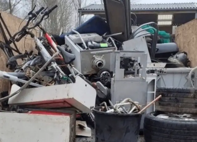 free scrap metal pick up  1 (437) 992-0378