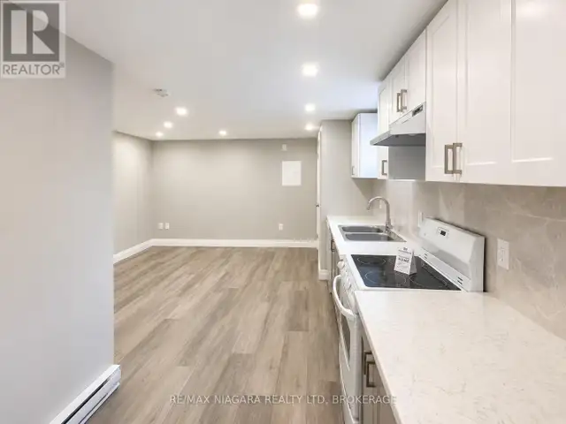 Lower Bachelor Unit In St Catharines