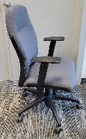Teknion Savera Multi-Tilt Chair! - Photo 2