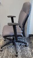 Teknion Savera Multi-Tilt Chair! - Photo 4