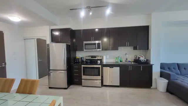 Furnished large 1 bedroom Condo with wifi parking Yonge&Steeles