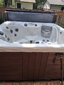 Twilight Hot Tub - Photo 2