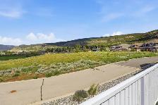 BEAUTIFUL HOME WITH STUNNING VIEWS - ONLY 9 YEARS OLD IN MERRITT - Photo 9