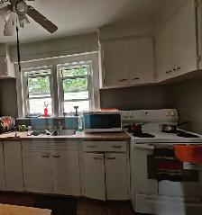 CENTRAL LOCATION - CARTIER AVENUE