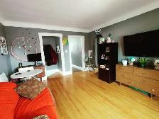 CENTRAL LOCATION - CARTIER AVENUE - Photo 2