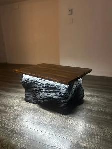 Table basse artisanale unique - Pierre sculptée - Montréal