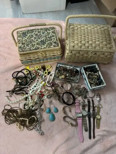 MOVING SALE - Sewing baskets and jewelry