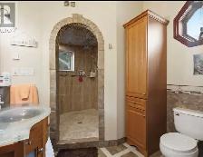 Charming  Home for Sale in Northern, ON -  Amazing Investment - Photo 7
