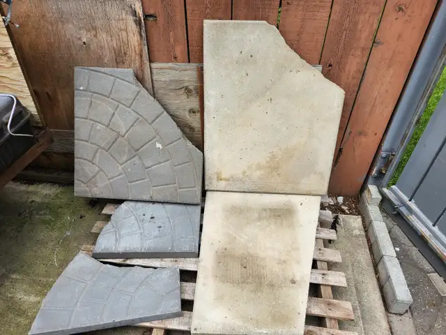 Free sidewalk blocks