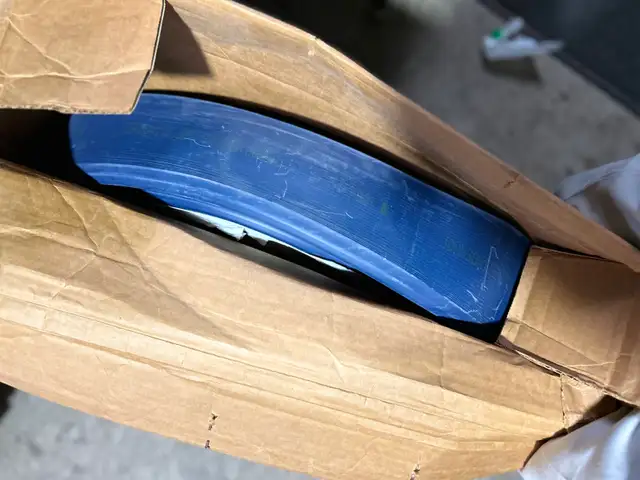 2 - 100 FT. ROLLS OF RUBBER TOE BASE BOARD MLDS4' IN BLUE AND 6