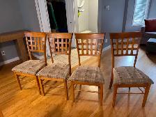 Solid maple dining table with 4 maple chairs $500 - Photo 7
