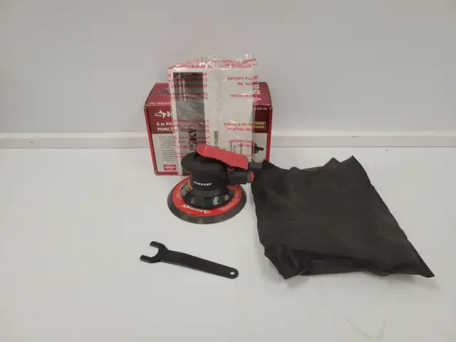 (B746) Husky HC4830 Air Sander