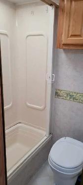 Trailer and Truck- 2001 Gulfstream/ 2003 Chevrolet Silverado - Photo 8