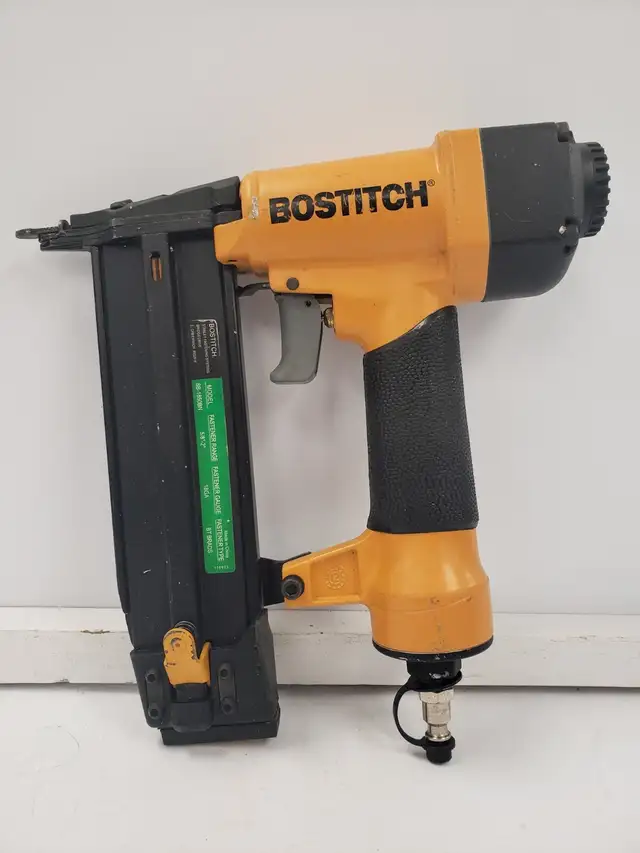 (B753) Bostitch SB-1850BN Brad Nailer