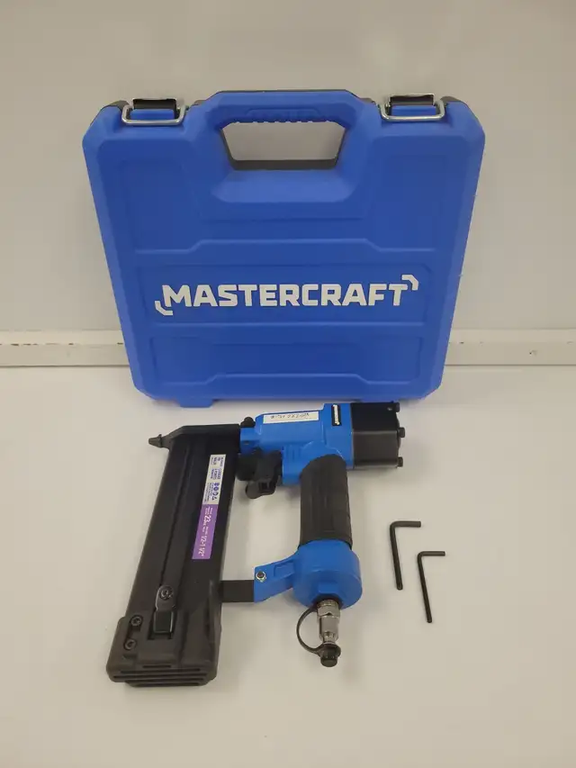 (B754) Mastercraft 058-8132-2 Air Stapler