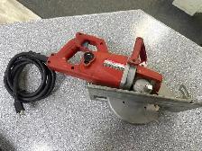 Milwaukee 6477 Worm Drive Circular Saw - Photo 3