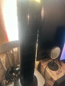mini fridge  and air conditioner fans everything must sale - Photo 8