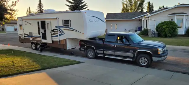 Truck & Trailer 2001 Gulf stream/ 2003 Chevrolet Silverado 2500
