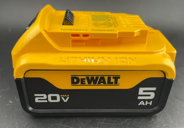DEWALT 5AH 20V Battery DCB205