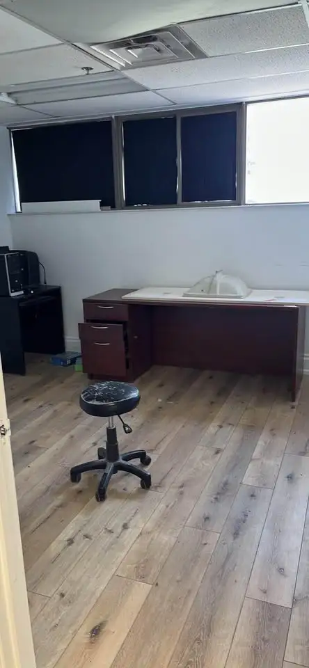 OFFICE SPACE DOWNTOWN VAUHGAN JANE AND 7
