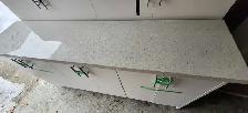EXCELLENT DEAL-4 piece countertop and cabinet - Photo 4