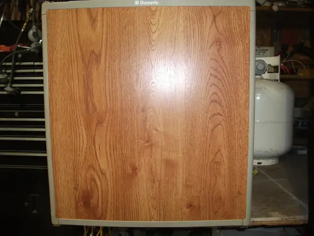 RV 3 WAY FRIDGE