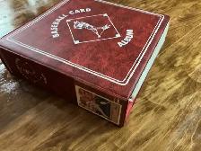 1992 UPPER DECK BASEBALL 800 Cards Complete Set in a Binder !