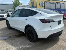 2023 Tesla Model Y - Photo 9
