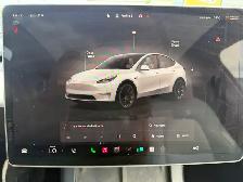 2023 Tesla Model Y - Photo 19