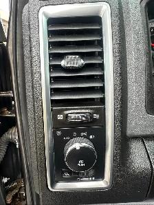 2019 Ram 1500 Classic SLT 4x4 Crew Cab 5'7 Hemi- Trade -In Speci - Photo 27