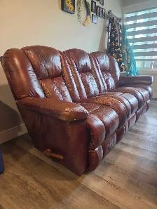 La-Z-Boy 3 seat couch w/recliners FREE