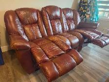 La-Z-Boy 3 seat couch w/recliners FREE - Photo 5