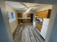 Large & Quiet 2 Bedroom, 2nd Floor - Photo 3