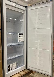 New Standup Freezer/Fridge, 6 cu - Photo 2