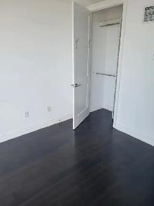 Aura Condo 2 bed for rent- 388 Yonge st 63th floor - Photo 6