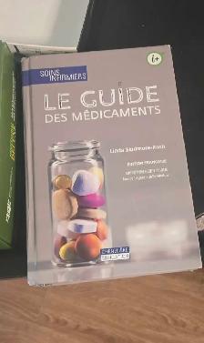 stéthoscope et articles médicaux - Photo 3