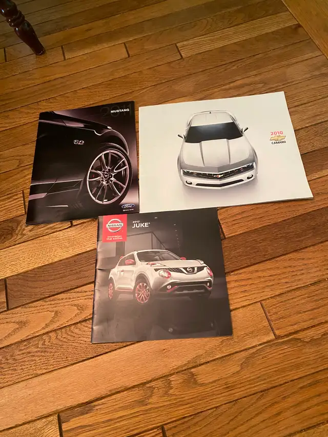 3 Car Brochure In EX Cond