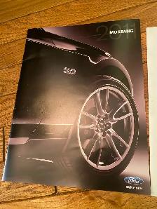 3 Car Brochure In EX Cond - Photo 2