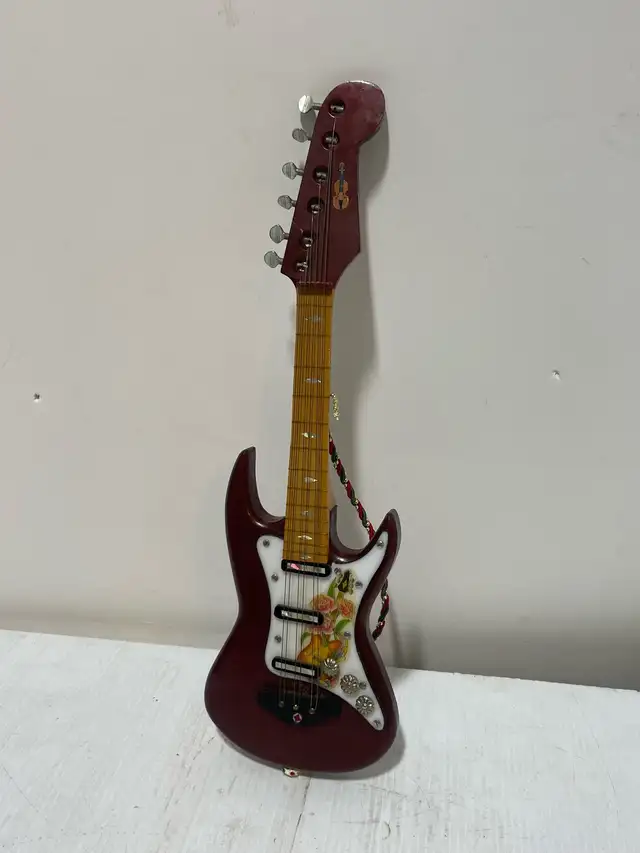Miniature Electric Guitar Ornament