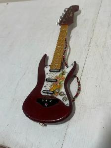 Miniature Electric Guitar Ornament - Photo 5