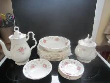 Royal Albert TRANQUILITY fine bone china set for 4