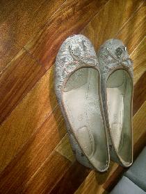 SOULIERS BALLERINES ALDO GR 7.5 FEM TRÈS CONFORTABLES: $10.00 - Photo 2